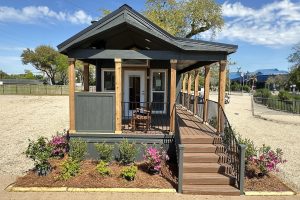 Brazos Park Cottage Tiny Home Stonewall, TX