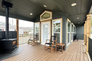 Brazos Park Cottage Tiny Home Stonewall, TX